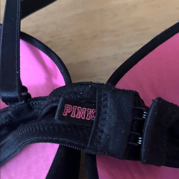 PINK Victoria's Secret Black and Cream Bra Set - Picture 5 of 8